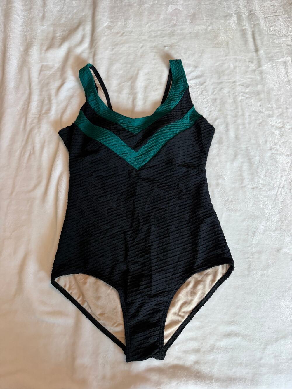 Aquamore Bathing Suit Black Teal Color Block Chevron Built in Bra NWT Size 8